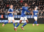 开云体育APP下载-马赛法甲主场连续胜利，展现出色球风的简单介绍