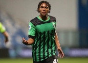 开云下载-斯佩齐亚队大比分胜利，球员士气高涨