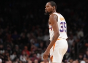 开云官方app入口-太阳队开始新赛季时，面对着严酷的赛程挑战