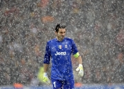 开云体育在线-意甲焦点战之夜，范弗利特表现堪称教科书