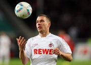 开云APP-范戴克爆发引领荷兰防线革命，加纳加时绝杀爱尔兰的战术启示