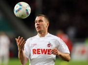 开云APP-范戴克爆发引领荷兰防线革命，加纳加时绝杀爱尔兰的战术启示