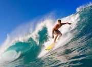 开云体育APP下载-赛道与边境，当F1争冠战火遇上秘鲁封锁韩国的地缘回响