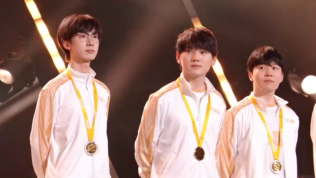 包含IG完胜FNC，Knight一己之力扛起全队的词条