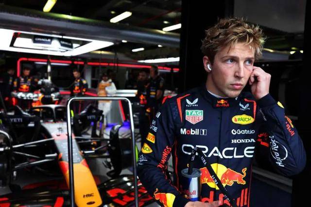 迈凯伦险胜阿斯顿马丁，皮亚斯特里高光表现的简单介绍