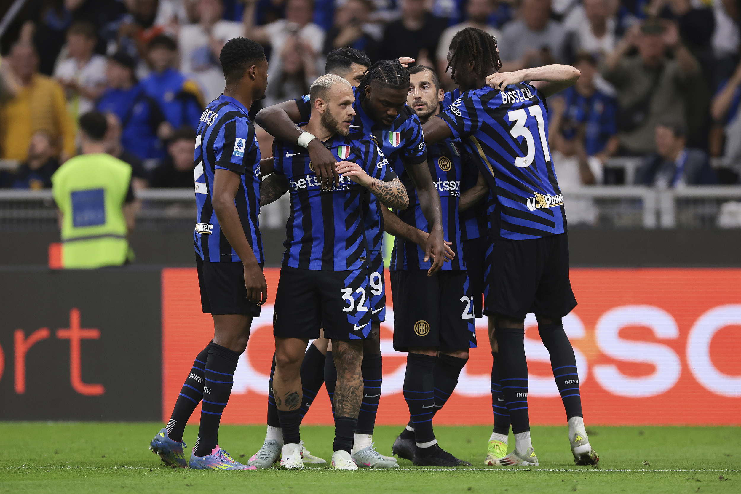 包含意甲球队备战末轮比赛，全员积极备战的词条