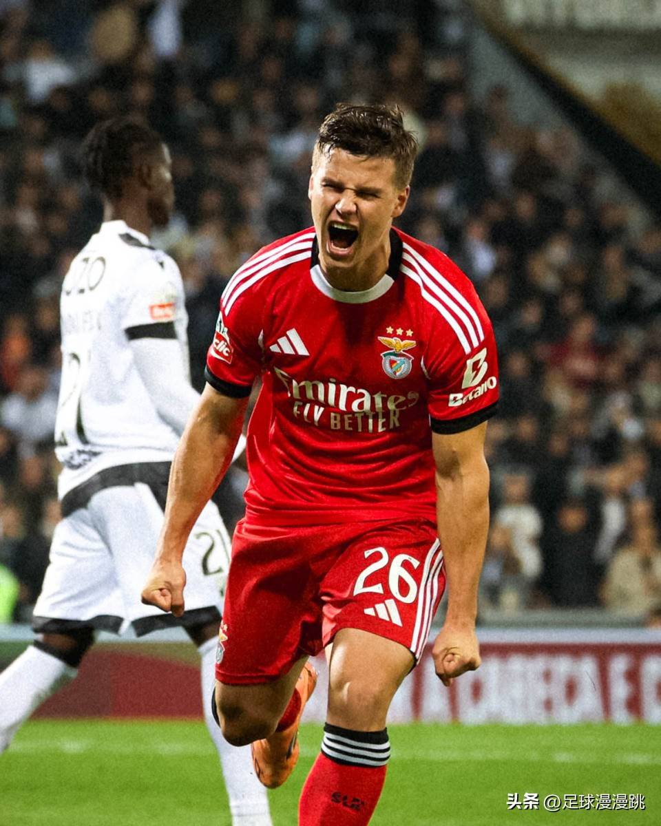 本菲卡力保三分，取得胜利！