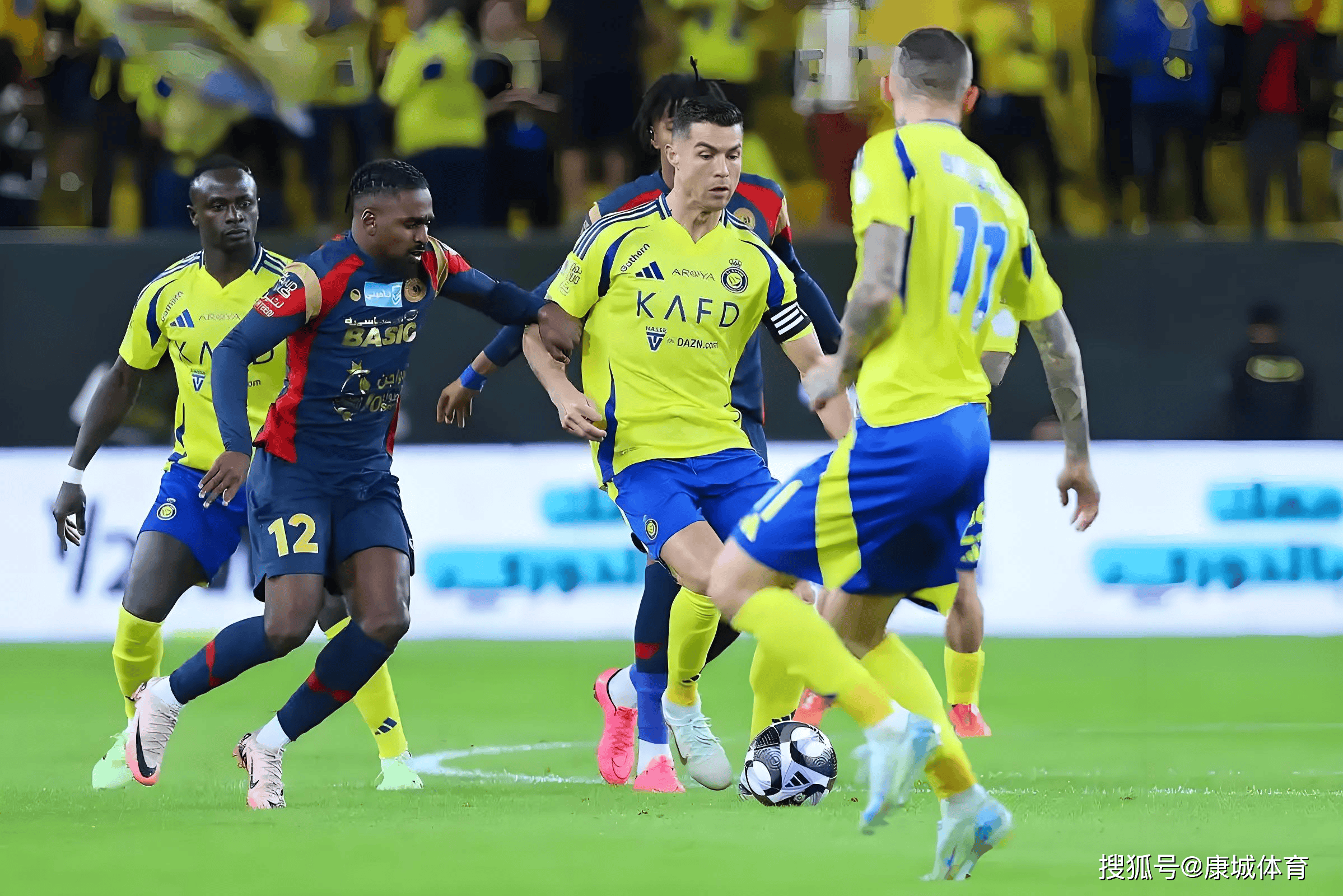 东亚球队在国际比赛中夺得胜利颂的简单介绍