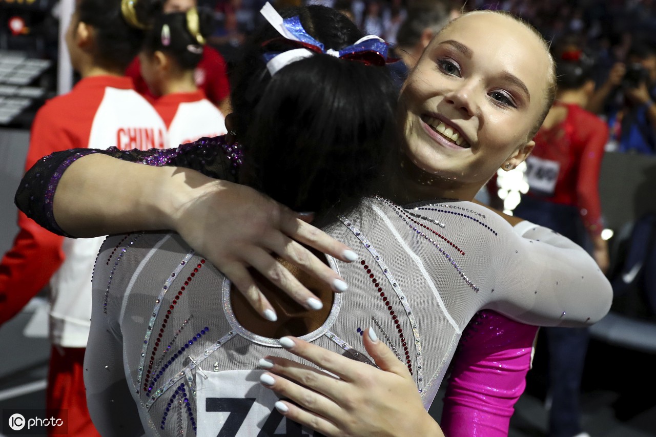 德国划船选手突破自己纪录，获得金牌