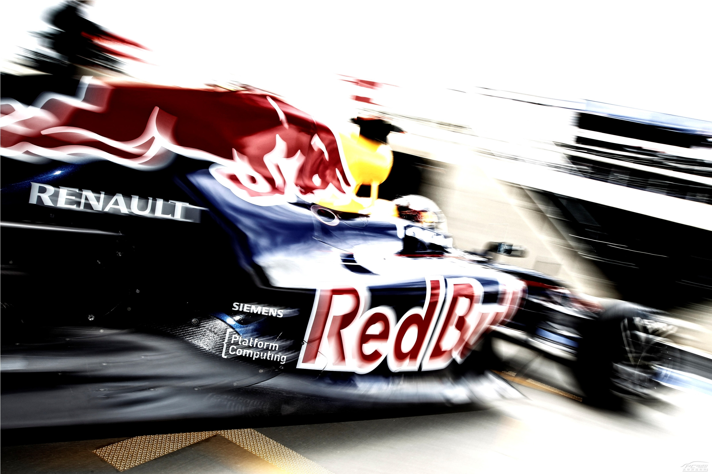 包含索伯车队险胜雷诺车队，拉塞尔刷新纪录的词条