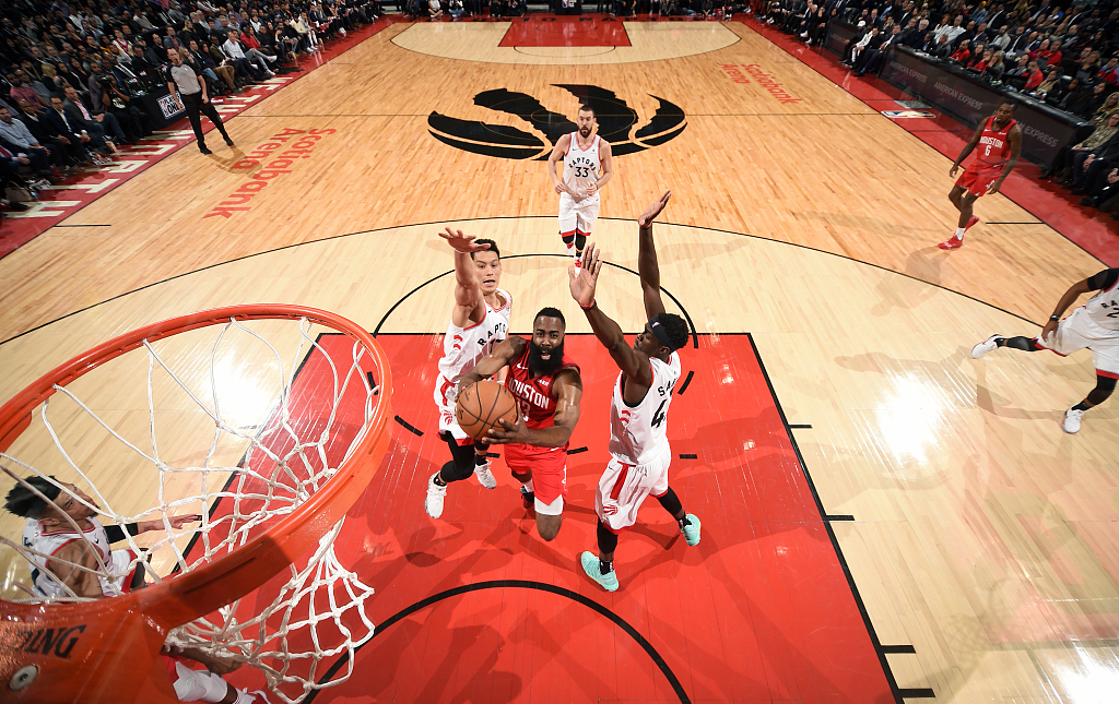 尼克斯横扫火箭，凯尔·库兹马关键制胜的简单介绍